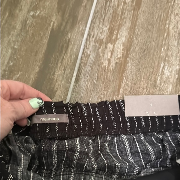 Maurices High Waist Black and White Pinstripe Shorts - Picture 4 of 9